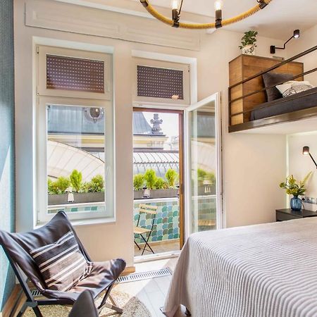 Premium Rooms By Hi5 - Style At The Comedy Theater Budapest Eksteriør billede