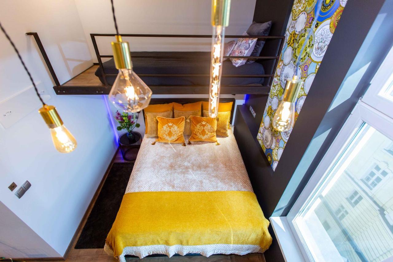 Premium Rooms By Hi5 - Style At The Comedy Theater Budapest Eksteriør billede