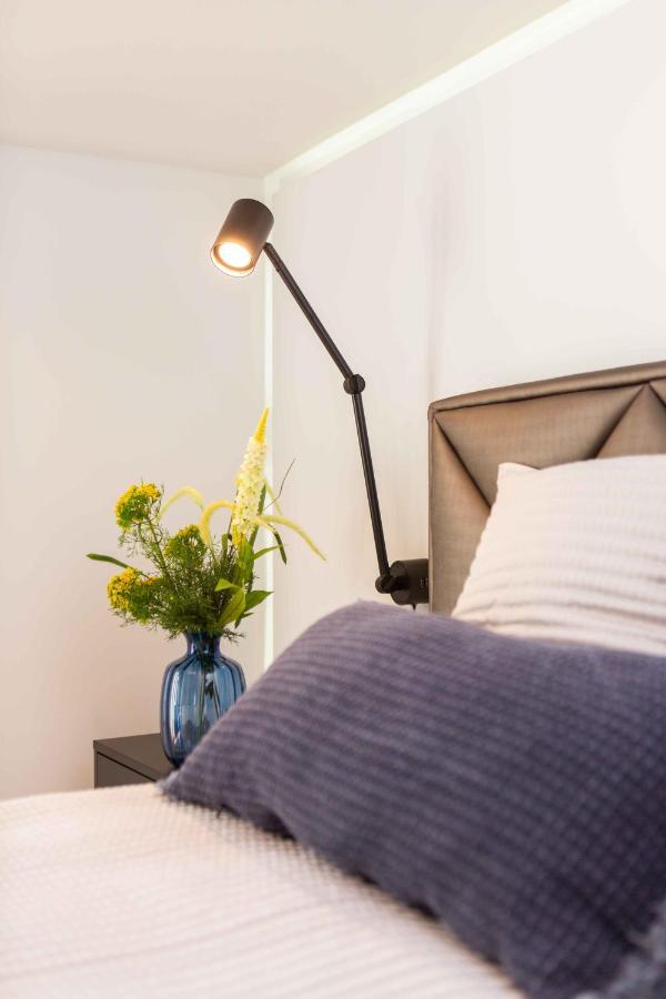 Premium Rooms By Hi5 - Style At The Comedy Theater Budapest Eksteriør billede